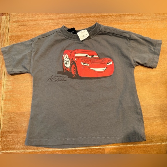 ZARA Toddler Boy Cars Lightning McQueen TShirt size 1 1/2 years 18M - Picture 1 of 8